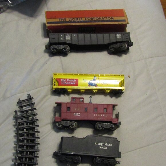 HUGE Lot HO + O GAUGE Mixed TRAINS TRACKS Tyco Unassembled Station MODEL POWER + - Picture 10 of 10